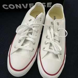 Brand New Chuck Taylor All Star Classic in Optical White